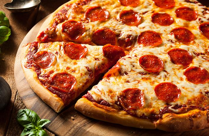 Pizza Média