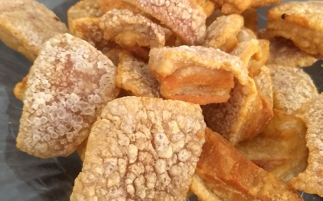 Torresmo em rolo